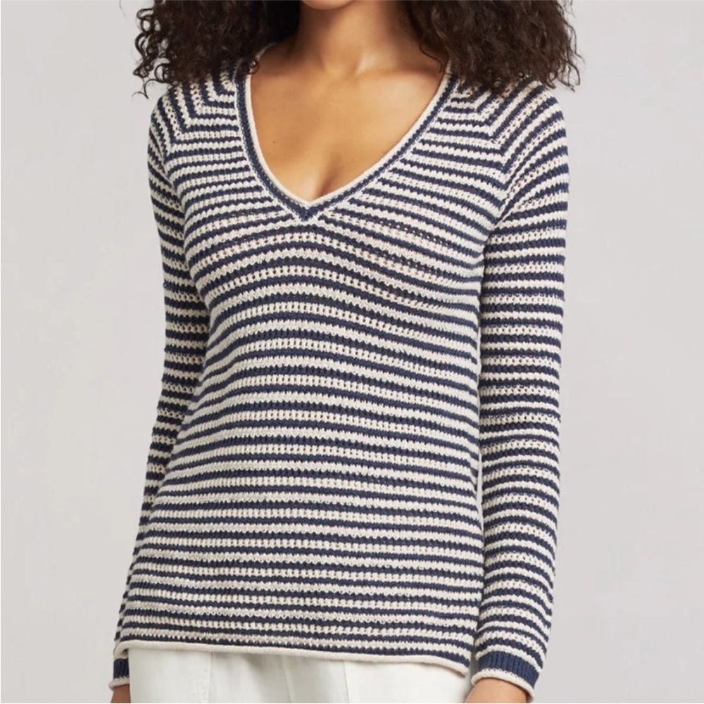 Faherty Maia Knitted Sweater In Navy 
Medium
